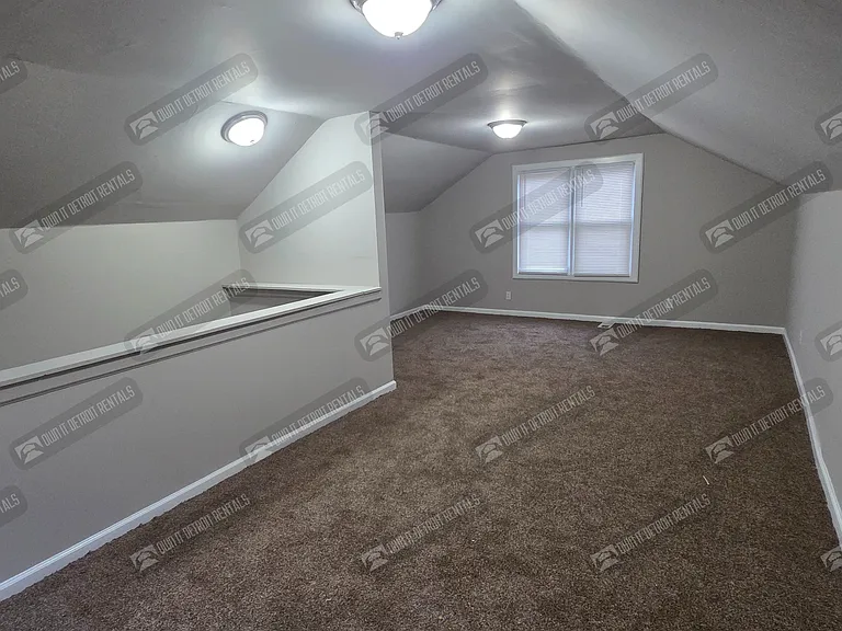 15039 Eastburn St — Photo 14