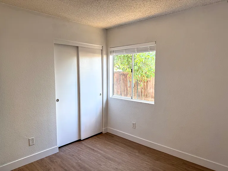 15776 Bluechip Cir — Photo 10