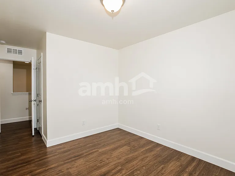 1507 S Horton St — Photo 15