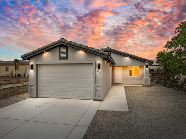 1927 Granada Dr, Bullhead City, AZ 86442
