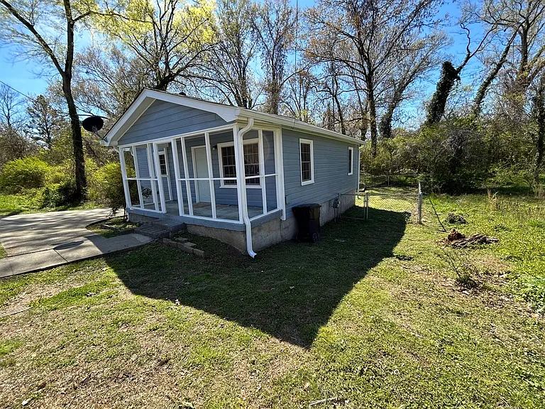314 Nixon Ave SW — Photo 3