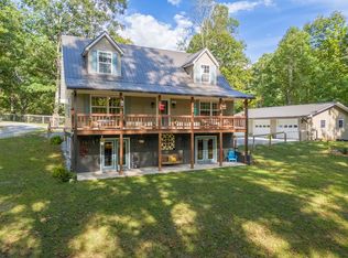 215 Mica Cir, Franklin, NC 28734