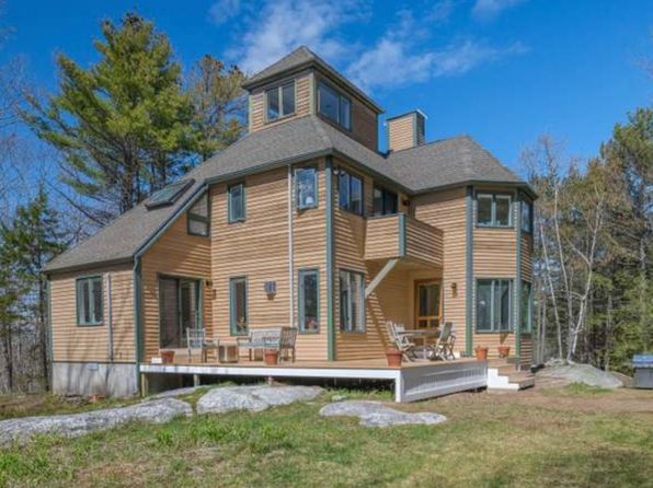 10 Fox Hill Rd, Freeport, ME 04032