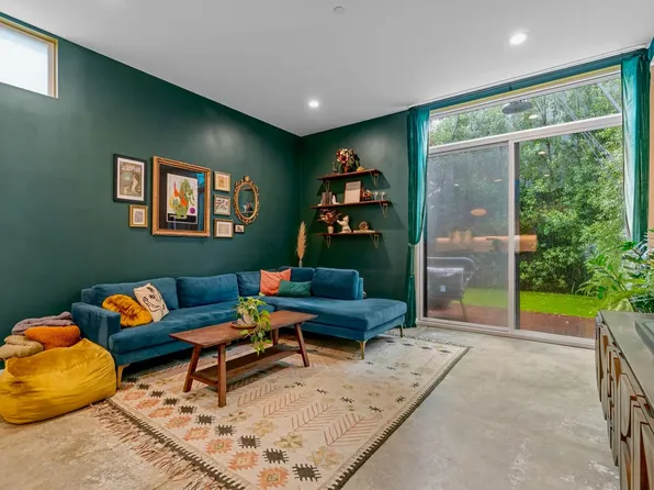 745 Apgar St, Oakland, CA 94609