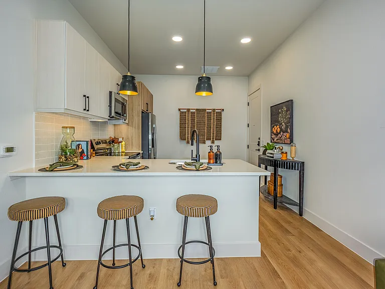 Range Vista — Photo 16