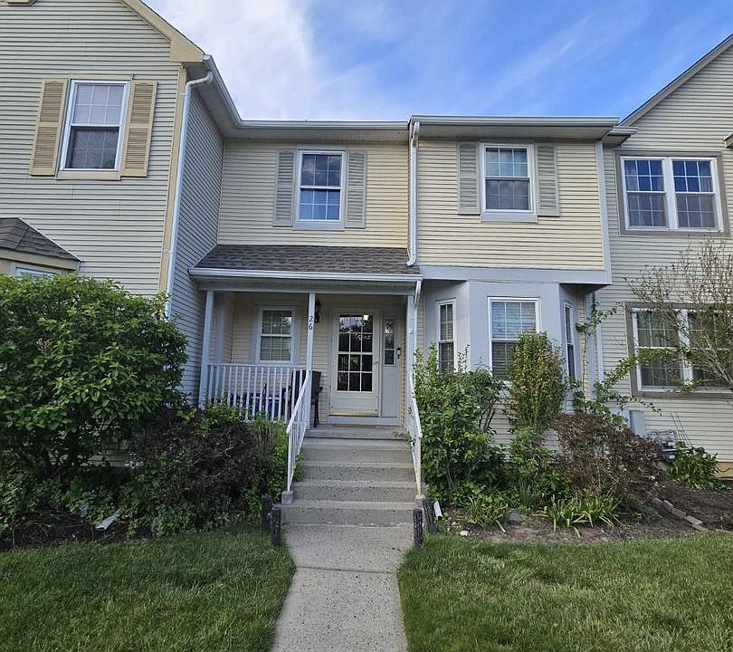 1st image of 26 Stanwyck Ct