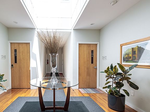 5th image of 615 W Lafayette St Unit 104