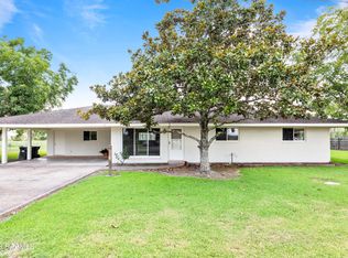 215 Wilree Dr, New Iberia, LA 70560
