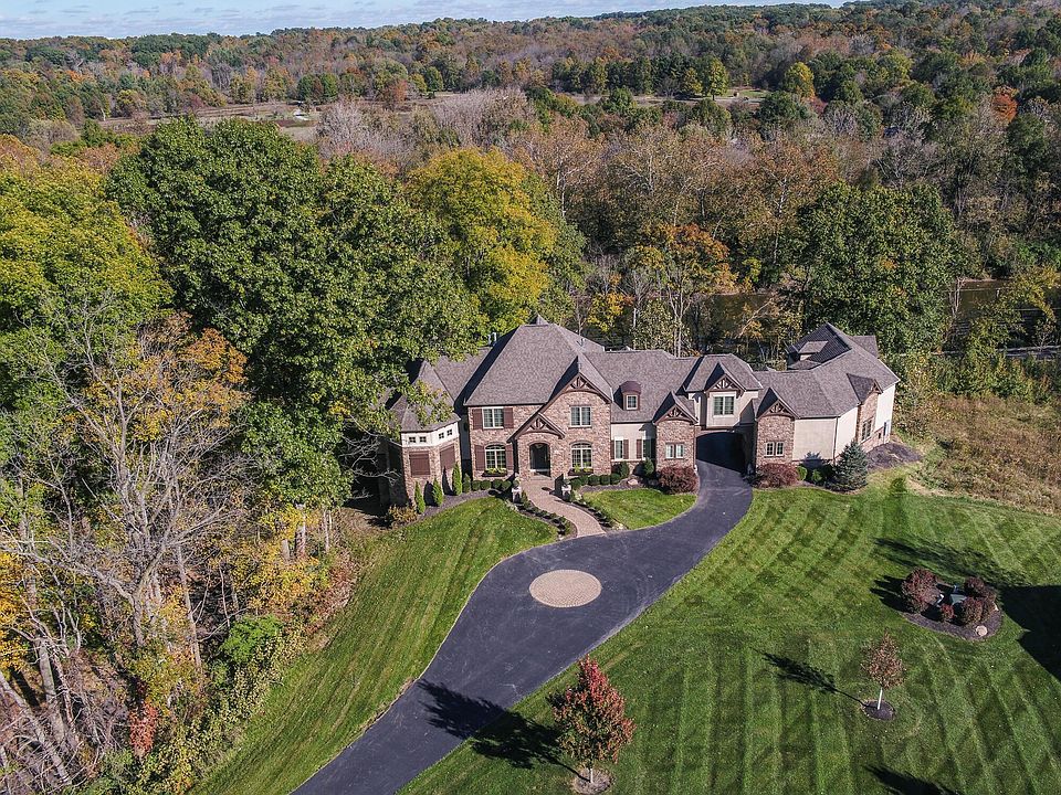 1st image of 1403 Riverwood Ln