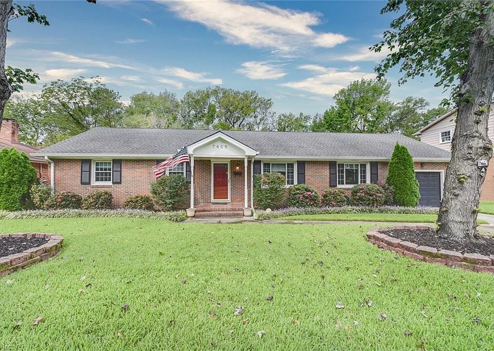 1st image of 7409 Parkdale Dr