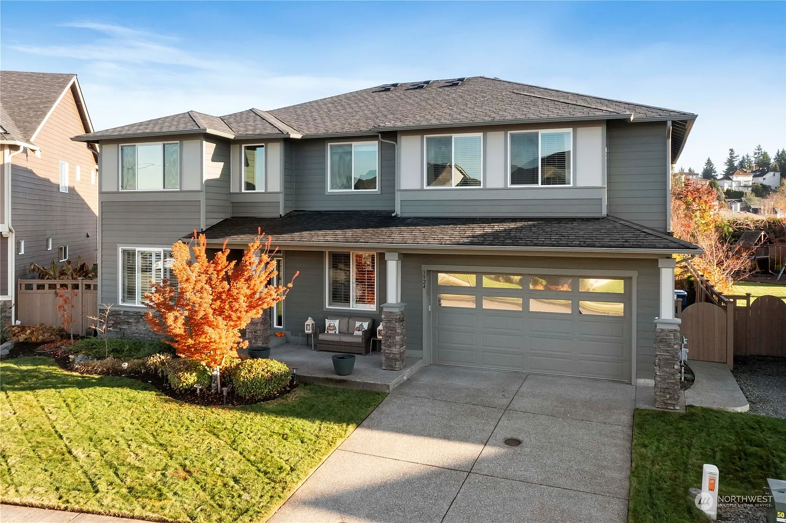 3924 Victoria Lane photo 1