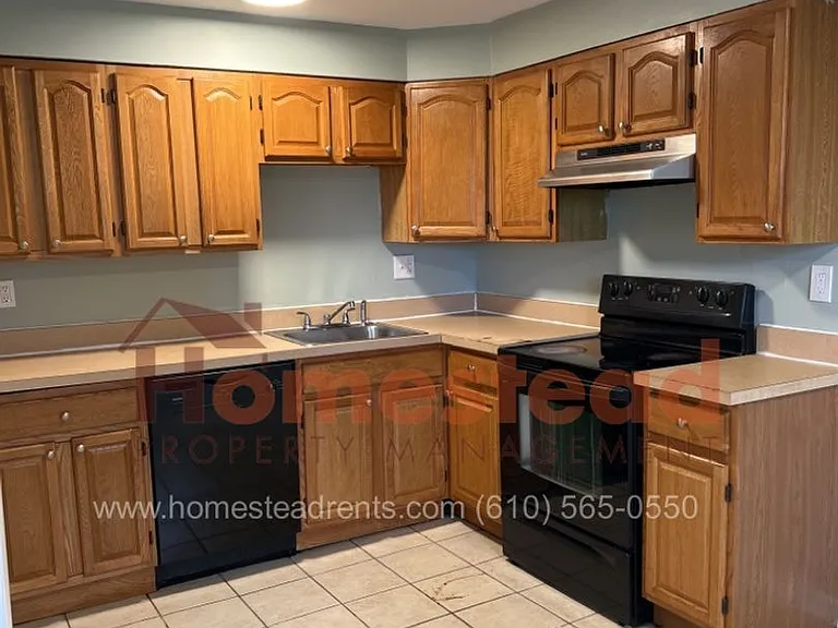 1340 Adair Rd — Photo 17