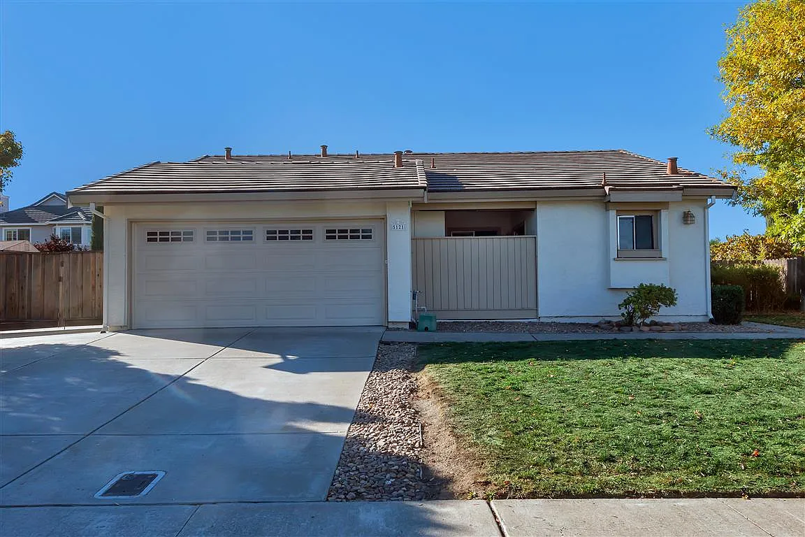 5121 Scenic Ave photo 1