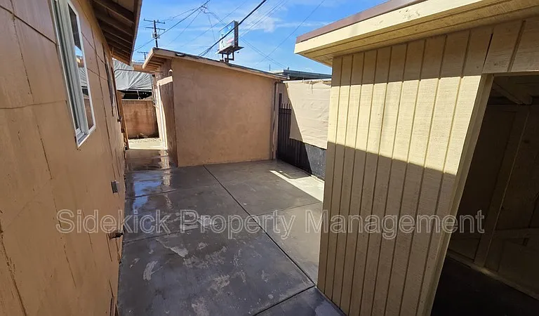 1157 S Townsend Ave — Photo 19