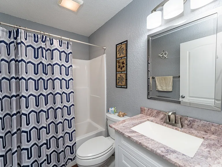 3241 Tropicaire Blvd — Photo 7