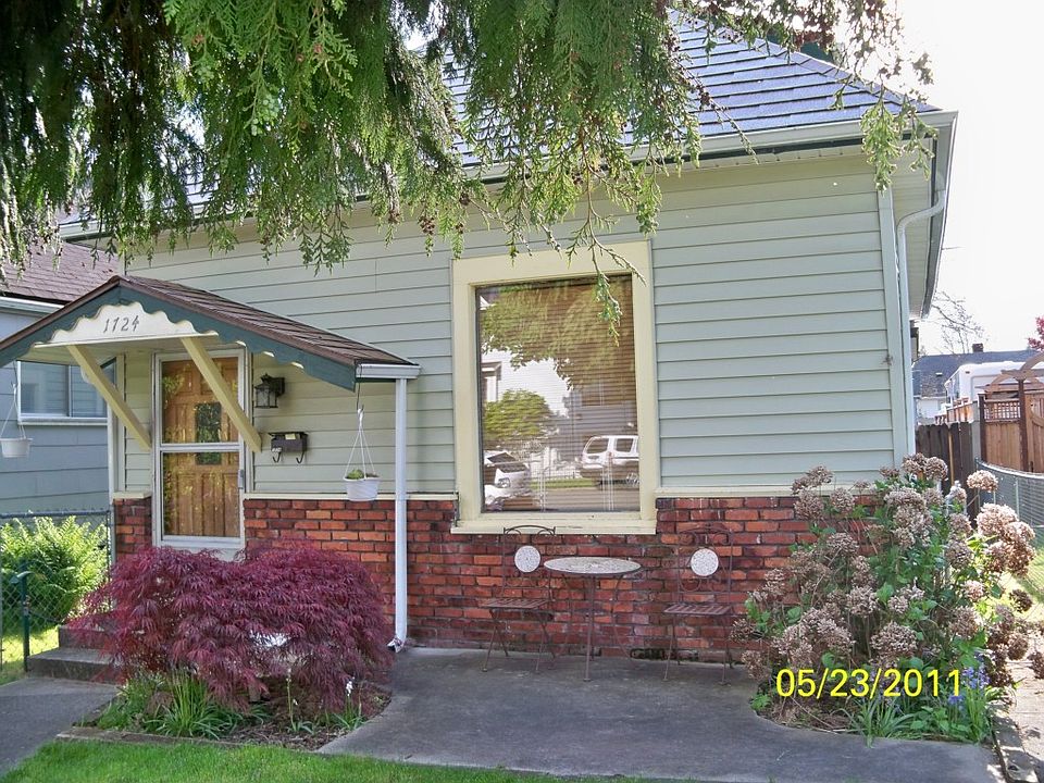 2nd image of 1724 Rockefeller Ave