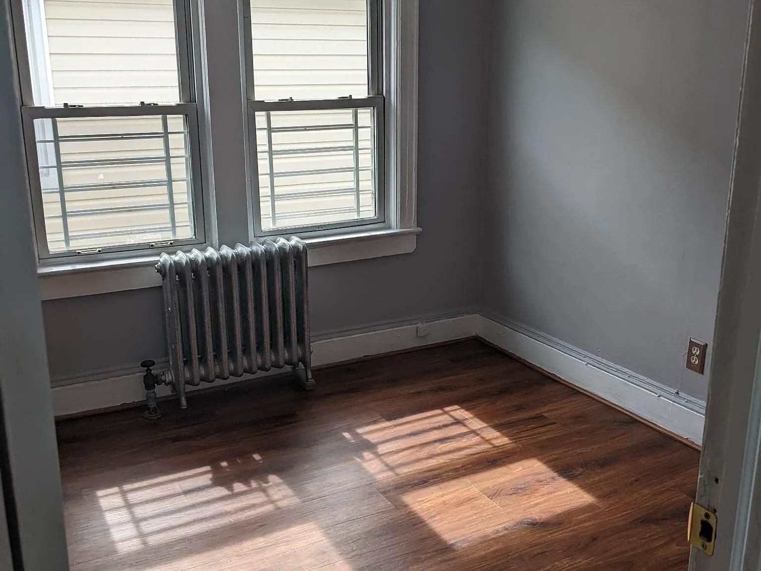 3 bed, 1000 sqft, $3,750 — Photo 3