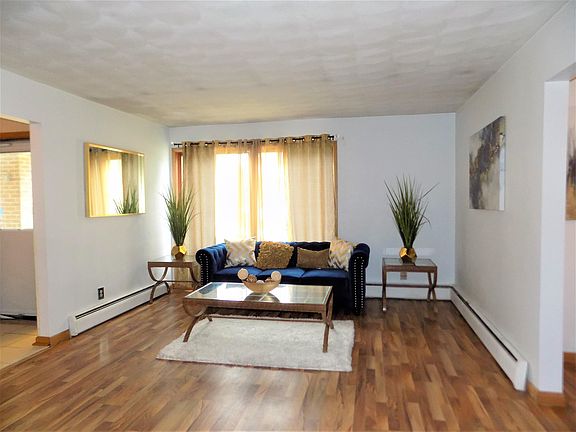 4th image of 2760 Crestdale Cir