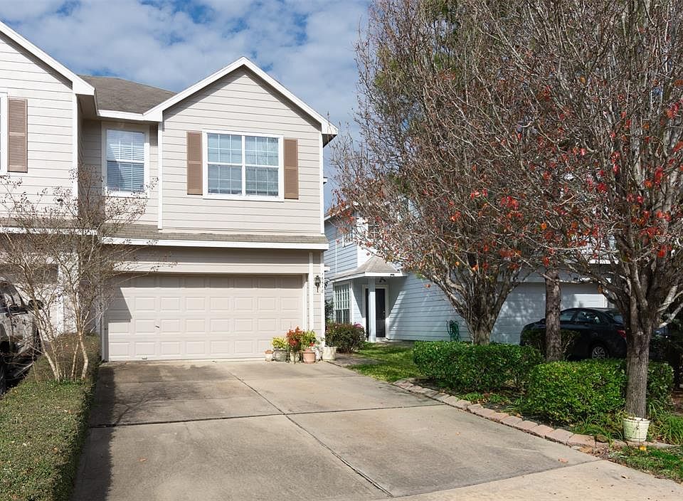 1st image of 16518 Cairngrove Ln