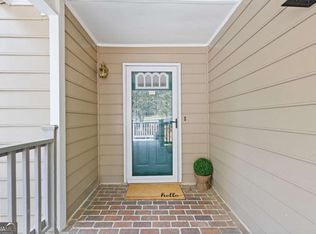 4447 Pineridge Cir, Dunwoody, GA