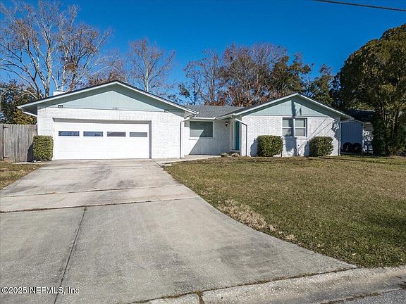 2nd image of 10987 LUANA Drive N