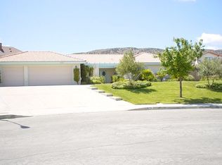 6552 Parker Dr, Palmdale, CA 93551