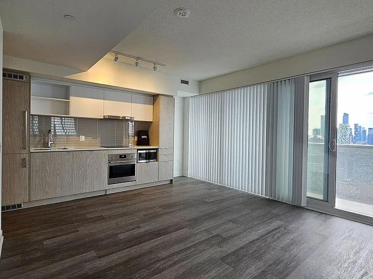 55 Cooper St #4305 — Photo 11