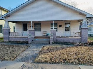 405 E Bridge Ave, Blackwell, OK 74631