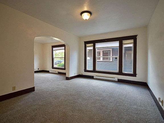 5th image of 606 N Pearl St
