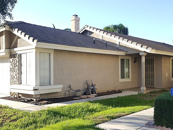 5th image of 15460 Somerset Ct