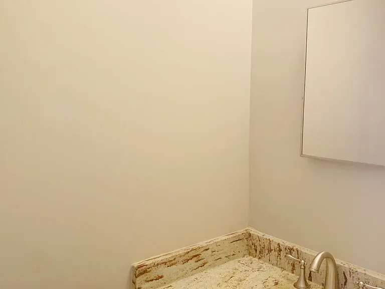 1435 Shirley St #2 — Photo 6
