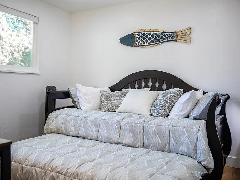 9949 S Sego Lily Dr — Photo 26