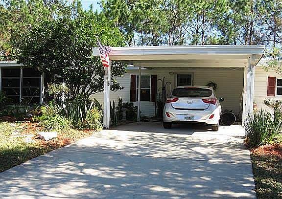 2nd image of 46 Bluewater Lake Circle