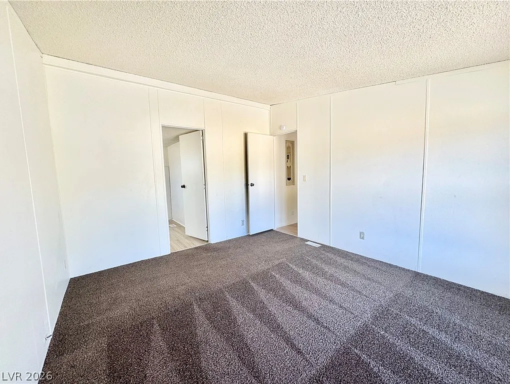 3 bed, 2.0 bath, 1080 sqft, $1,350 — Photo 4