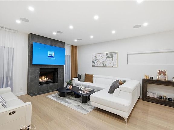 5th image of 1734 N Verdugo Rd APT 10