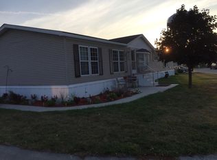 136 N Shoop Ave, Wauseon, OH 43567