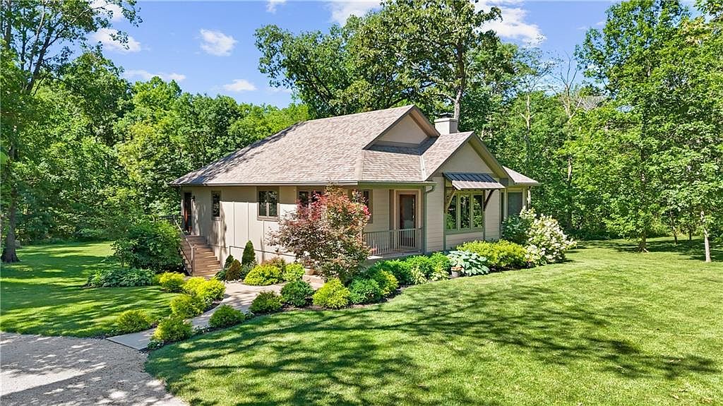 27401 E 299th St, Garden City, MO 64747 | Zillow