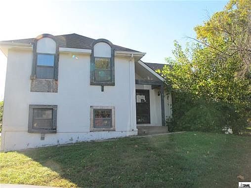 1st image of 625 Trant St