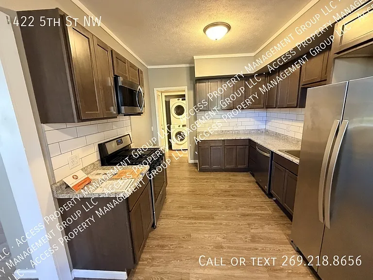 422 5th St NW — Photo 8