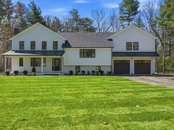 26 Old Pottery Ln, Norwell, MA 02061