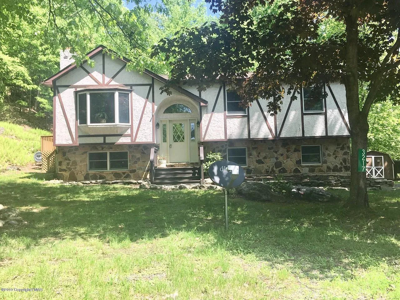 3217 Carlisle Ct photo 1