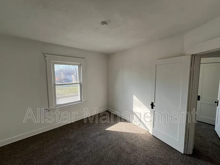 3467 E 125th St — Photo 11