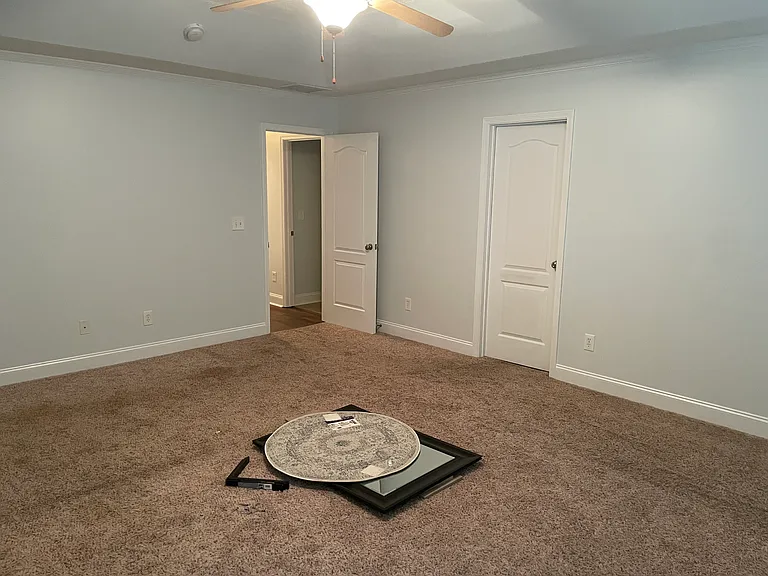 1054 Blakewood Ct — Photo 24