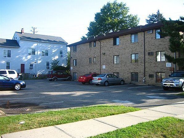 79 Getty Ave #3C
