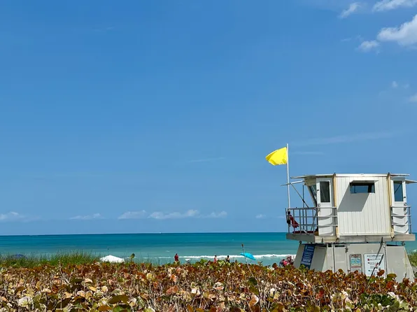9868 SE SHARON Street, Hobe Sound, FL 33455