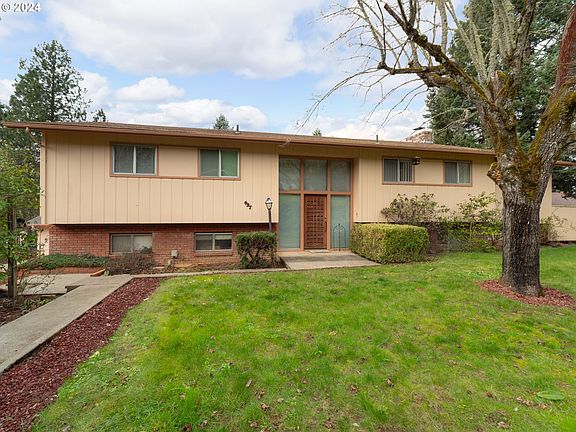 2nd image of 497 Wood Crest Dr