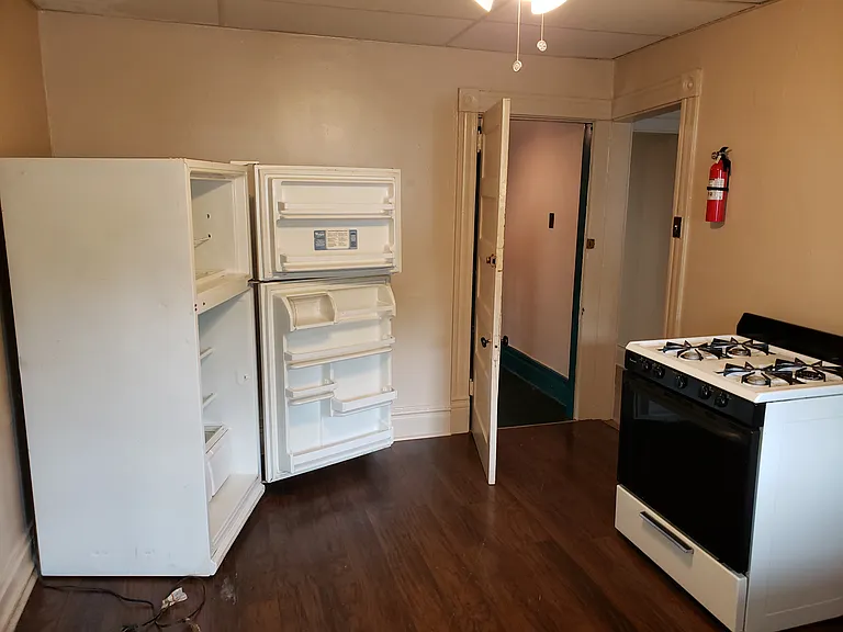 512 Broadway Ave #3 — Photo 13