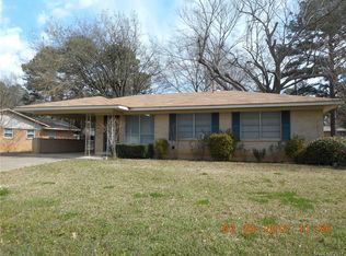 719 10th St NW, Springhill, LA 71075