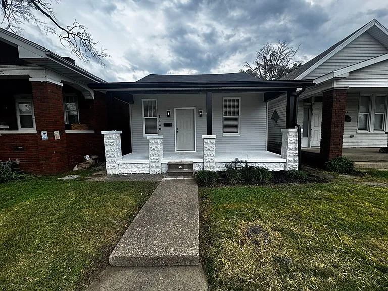 1440 E Division St — Photo 17