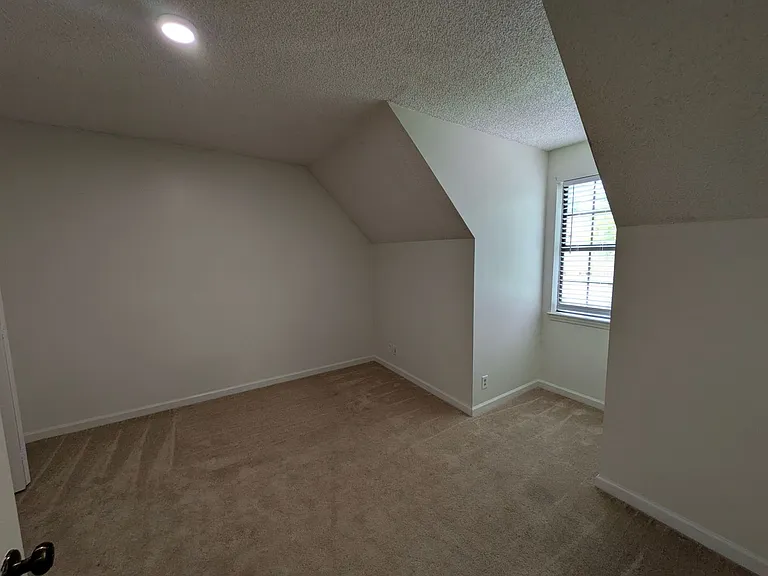 1107 Quail Ct W — Photo 12